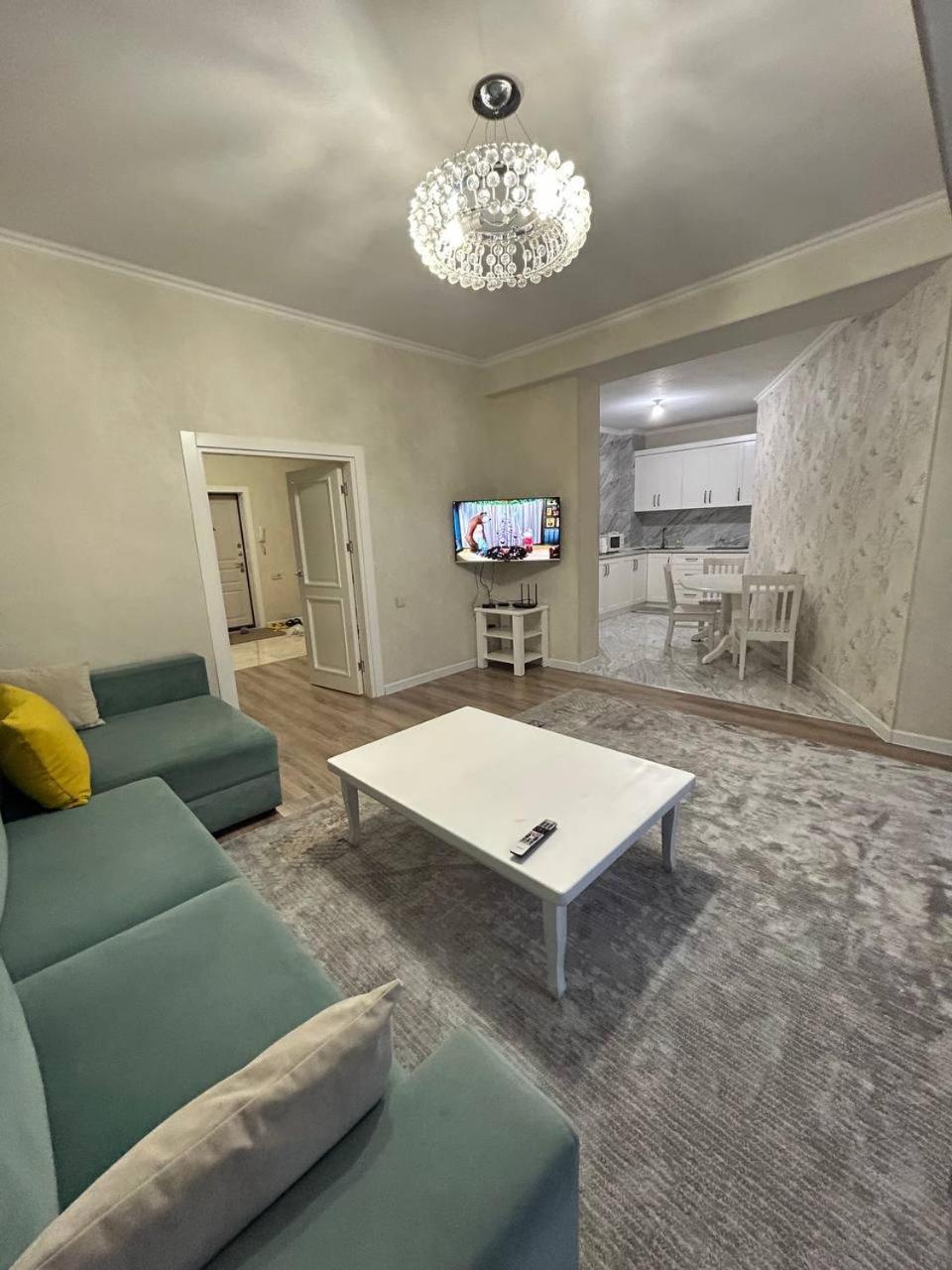 Апартаменты Ecohouse Бишкек Экстерьер фото