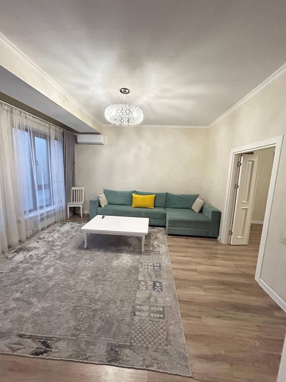 Апартаменты Ecohouse Бишкек Экстерьер фото